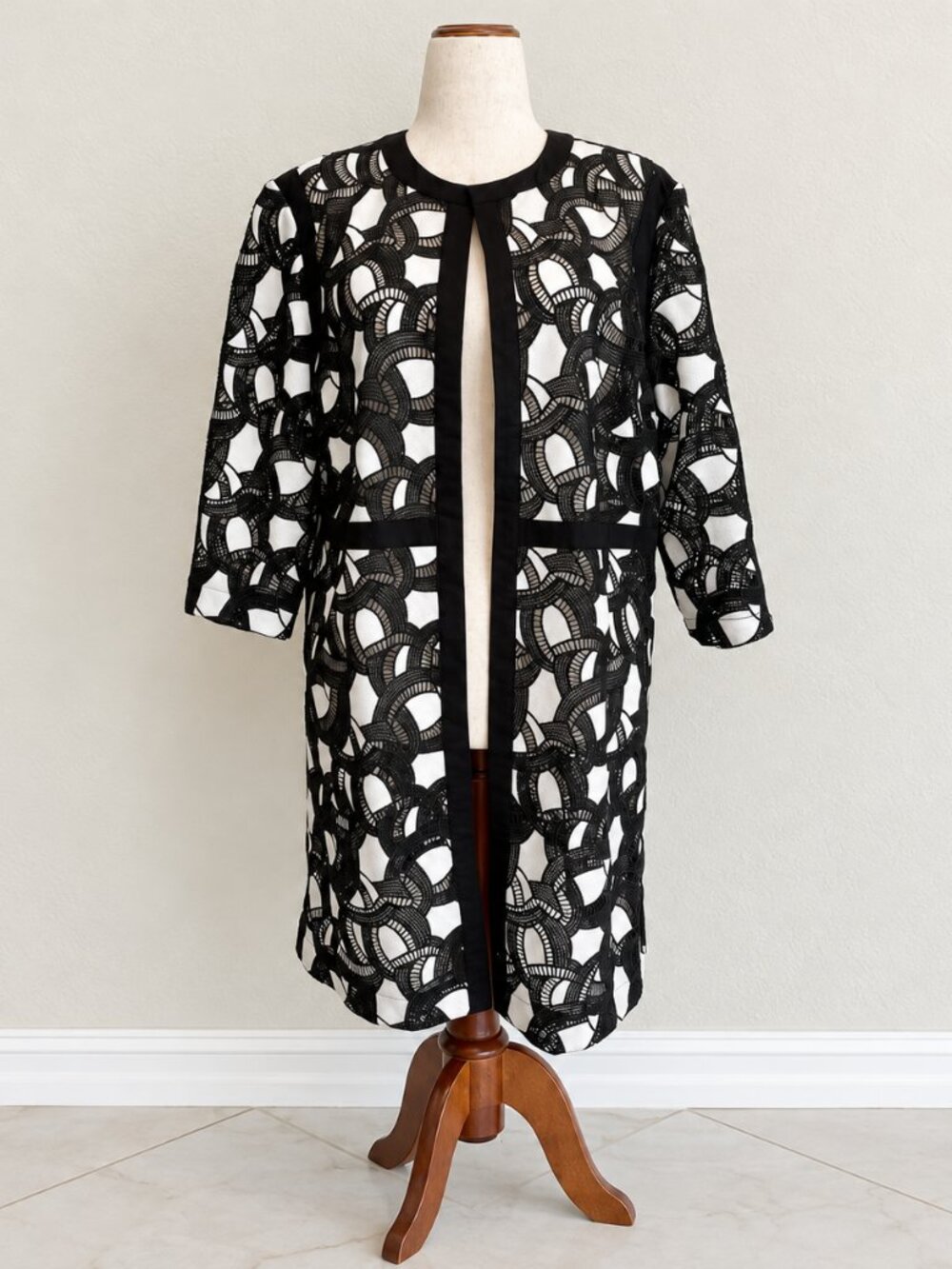 Ming Wang Black White Openwork Long Jacket Size L